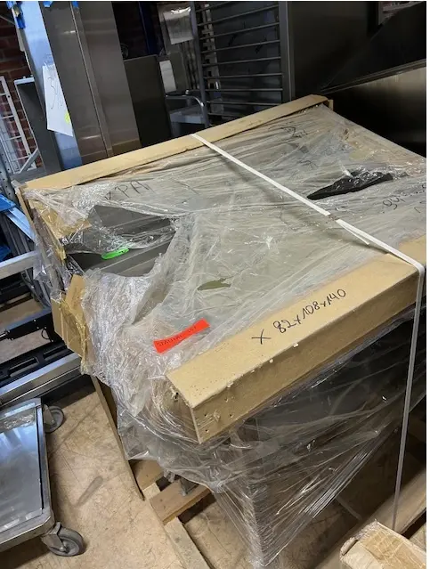 stålbord med vask 1400x700x850 brugt