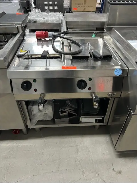 Ozti friture, med to kar, brugt