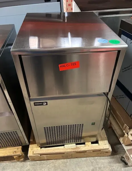 Fagor isterningemaskine model FIM60, brugt – 14 dages garanti. Du kan tilkøbe 12 mdr. for 799 kr.