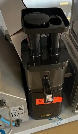 juicer fra Greenis, brugt – 14 dages garanti. Du kan tilkøbe 12 mdr. for 799 kr.