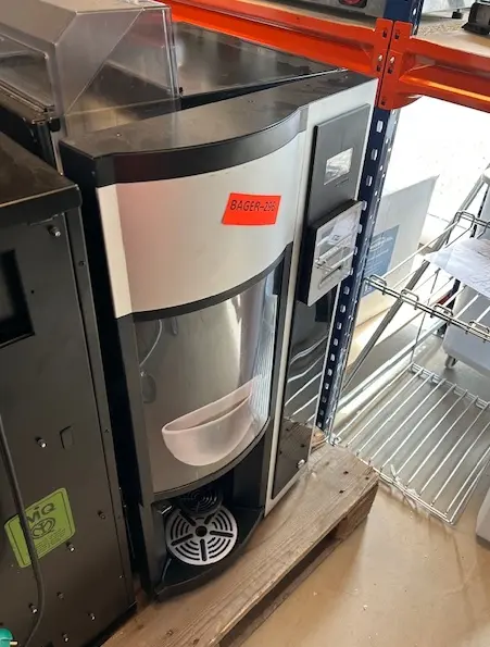 kaffeautomat, brugt – 14 dages garanti. Du kan tilkøbe 12 mdr. for 799 kr.