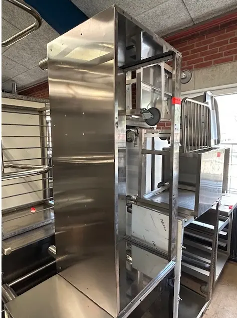 understel, måler 1200x560x600, brugt – 14 dages garanti. Du kan tilkøbe 12 mdr. for 799 kr.