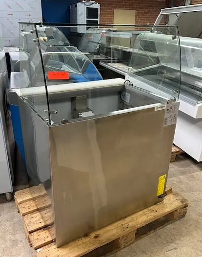 kølemontre med glasopsats, brugt – 14 dages garanti. Du kan tilkøbe 12 mdr. for 799 kr.