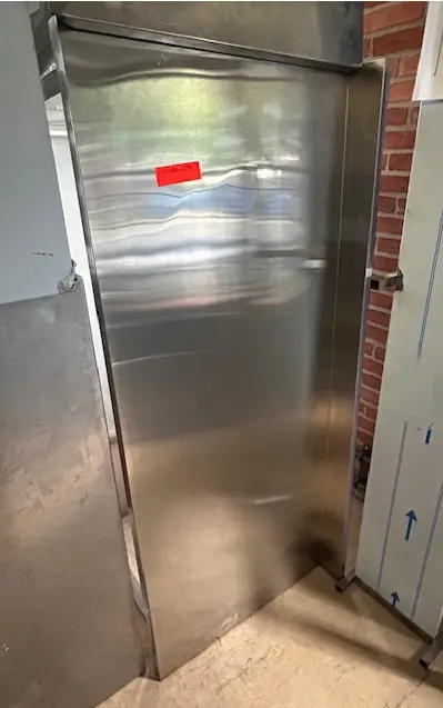 stålbord med pladeunderhylde, 1600x700x850, brugt – 14 dages garanti. Du kan tilkøbe 12 mdr. for 799 kr.