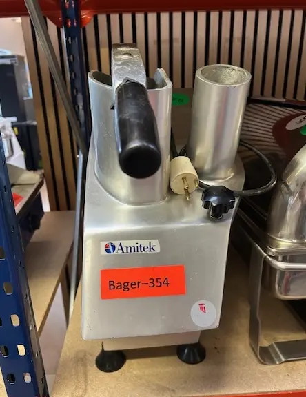 Amitek grøntsnitter, brugt – 14 dages garanti. Du kan tilkøbe 12 mdr. for 799 kr.