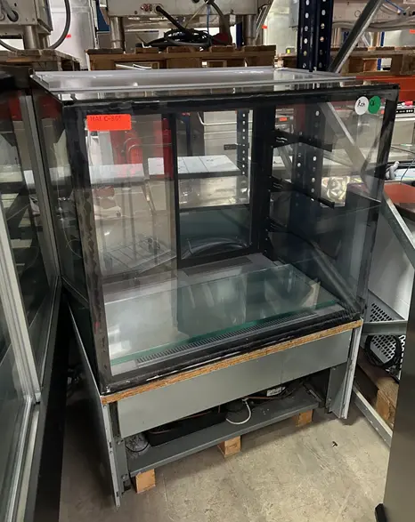 kølemontre 1 meter bred, brugt – 14 dages garanti. Du kan tilkøbe 12 mdr. for 799 kr.