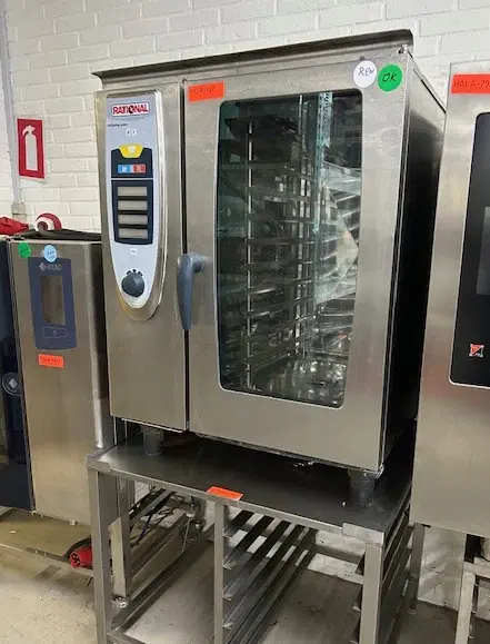 Rational 10 stiksovn, brugt – 14 dages garanti. Du kan tilkøbe 12 mdr. for 799 kr.