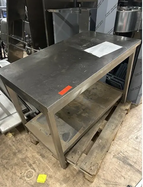 stålbord med underhylde 1200x700x850 brugt