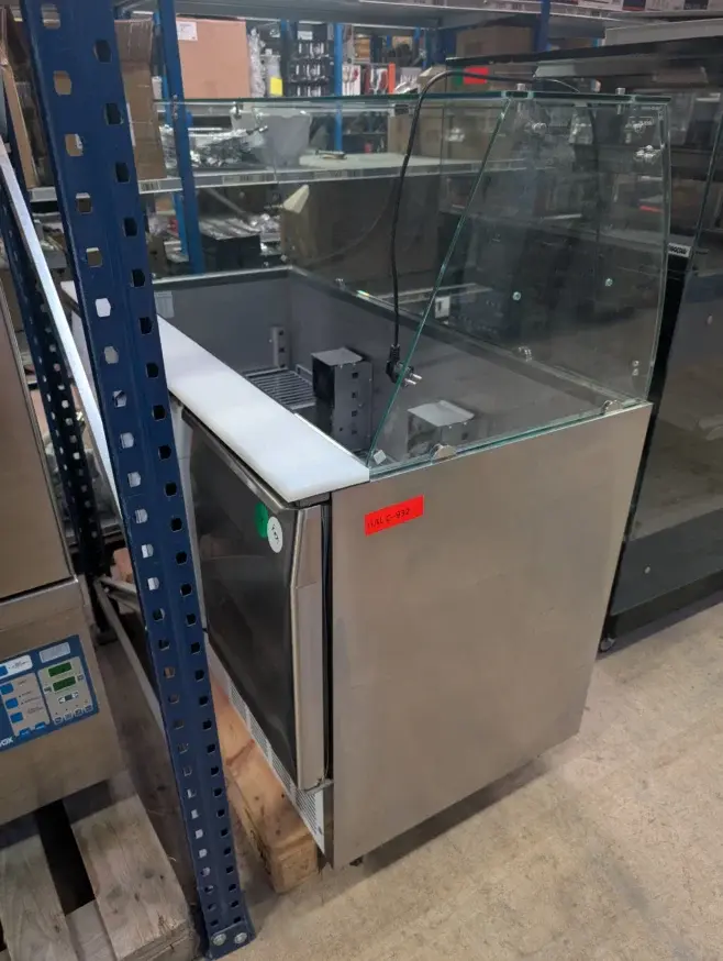 Saladette med 3 låger fra Coolhead brugt – 14 dages garanti. Du kan tilkøbe 12 mdr. for 799 kr.