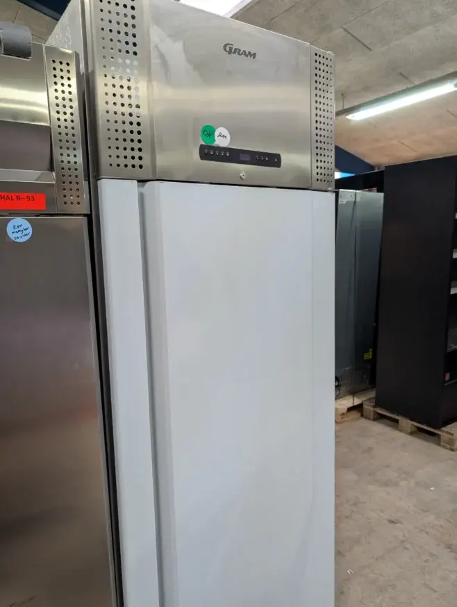 Industrifryseskab Gram Twin F600 brugt – 14 dages garanti. Du kan tilkøbe 12 mdr. for 799 kr.