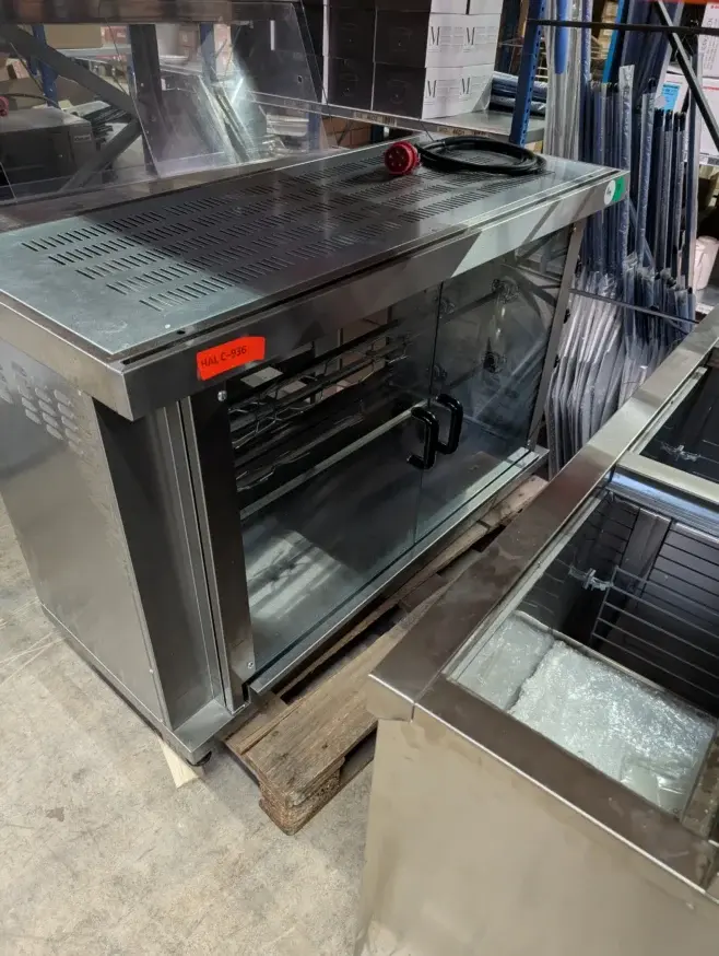 Kyllingegrill med 5 spyd brugt – 14 dages garanti. Du kan tilkøbe 12 mdr. for 799 kr.