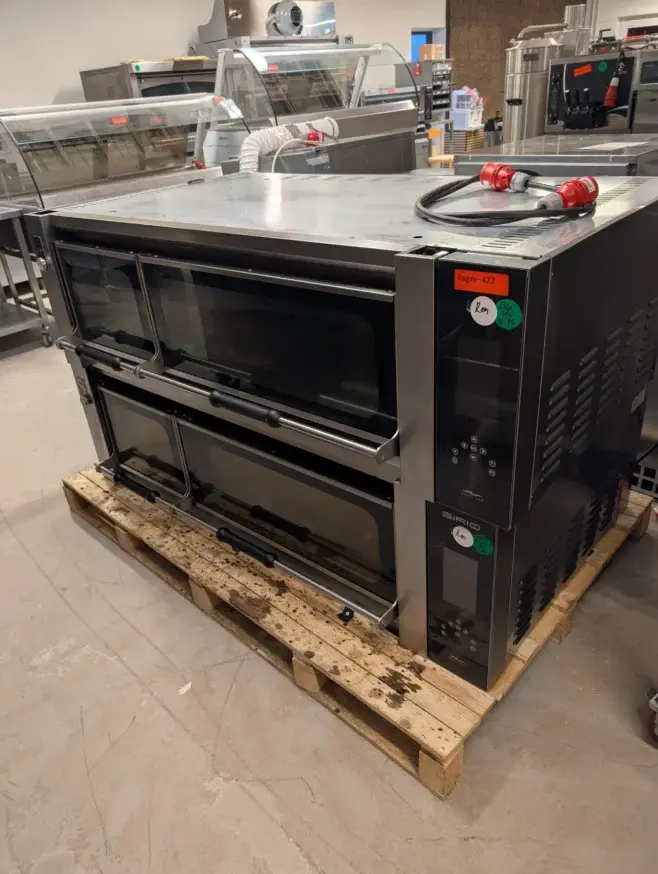 Bageovn GAM sirio 3 digital m/ dampfunktion 2 dæk brugt 8 måneder- 14 dages garanti. Du kan tilkøbe 12 mdr. for 799 kr.