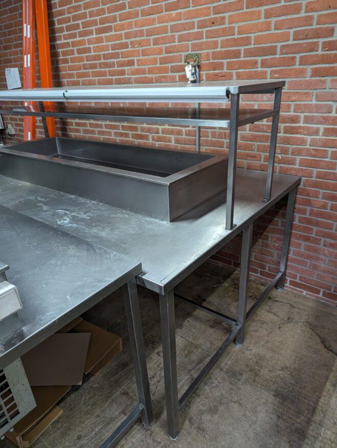 Stålbord med kølebrønd (ildpizza) brugt