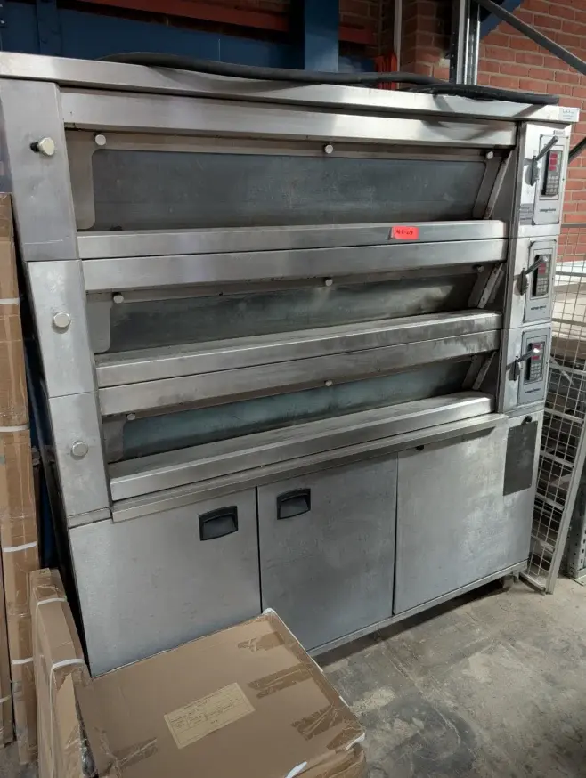 ovn fra bagoline i 3 dæk, brugt (sælges uden dampfunktion)